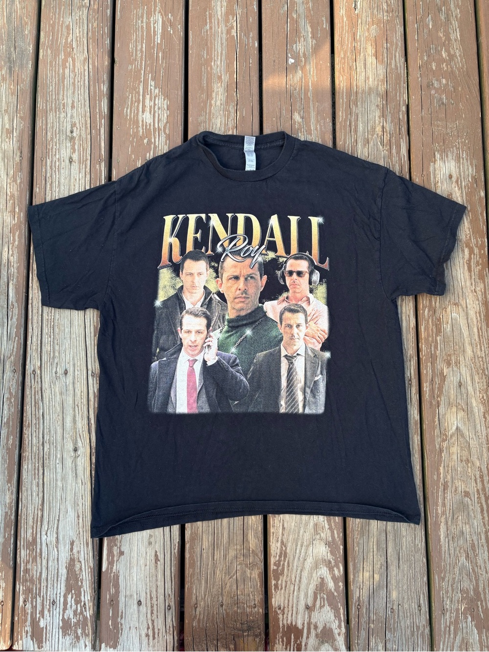 Kendall Roy Homage Retro 90s Graphic T-Shirt – Black – Size XL